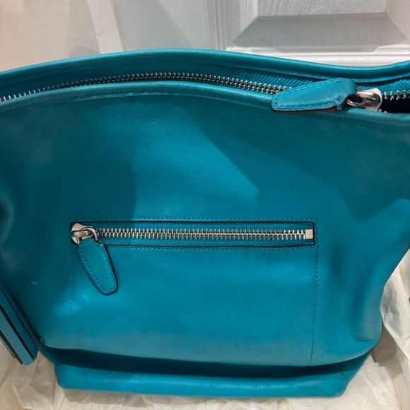 COACH (authentic) Leather Handbag - Picture 4 of 8